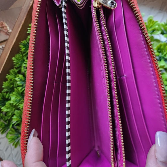 Henri Bendel Zippy Long Wallet Orange - Picture 7 of 12